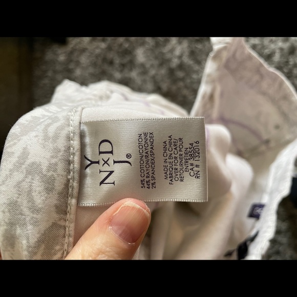 NYDJ Damask Print Pants - Picture 4 of 4